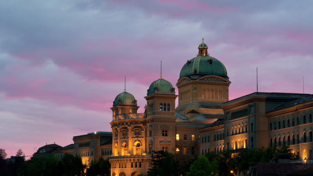 Bundeshaus bei Nacht 