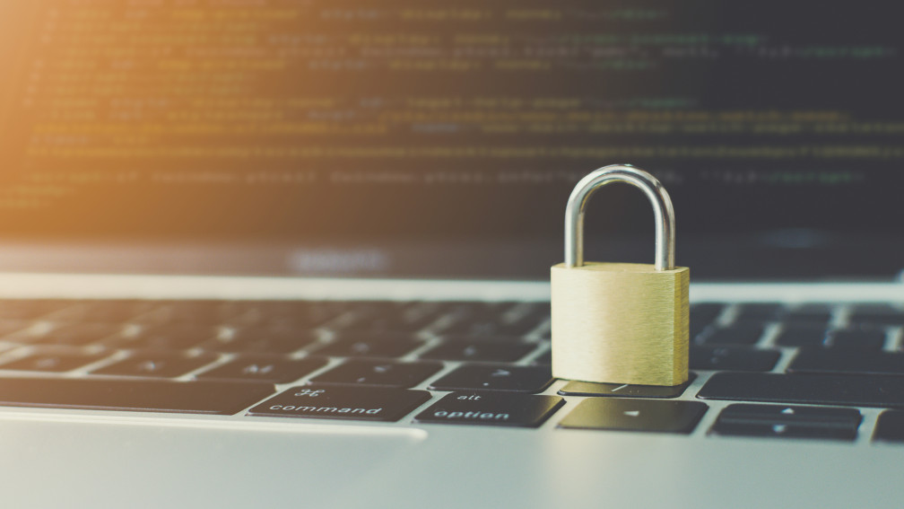 Schloss auf Computertastatur