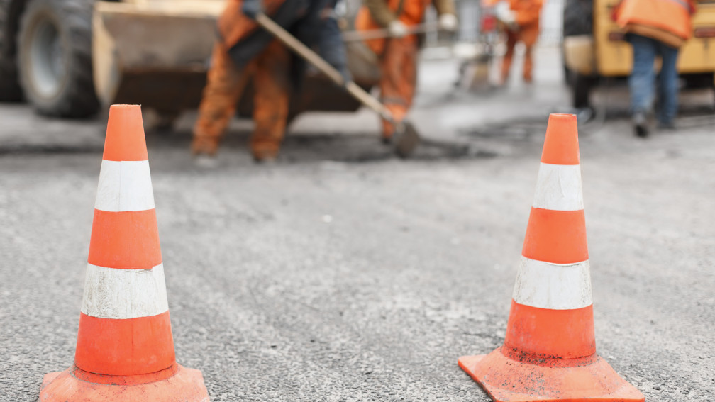 Bauarbeiter arbeiten an der Strasse