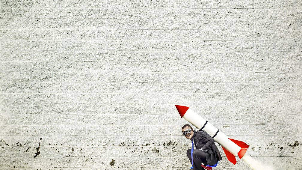 junge mit rakete
