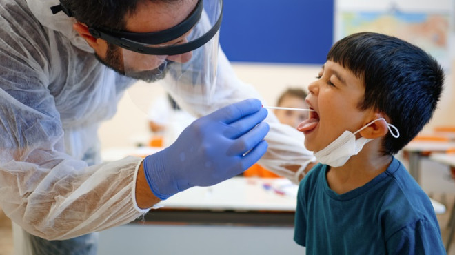 Test de masse Covid dans une école