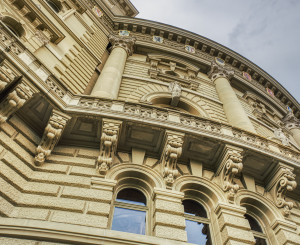Bundeshaus aus der Froschperspektive