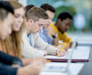 schüler am lernen