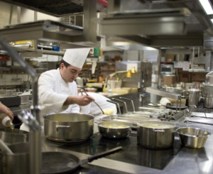 Koch in Hotelküche