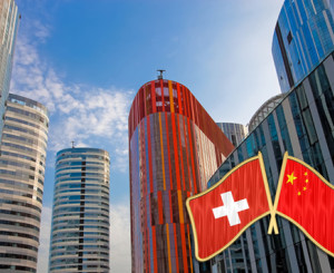 Häuser mit Flagge